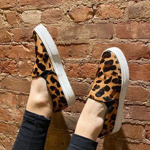 Pre-Owned Schutz Cheetah Sneaker Slides